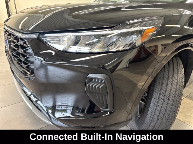 Used 2023 Ford Escape ST-Line w/ Tech Pack #1 AWD/4WD image 17
