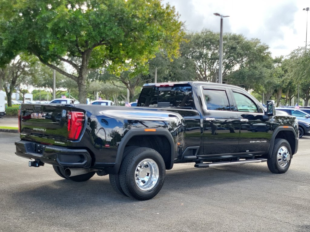 Used 2026 GMC Sierra 3500 Denali w/ Denali Reserve Package AWD/4WD image 3