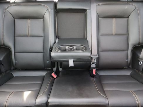 Used 2023 Chevrolet Equinox Premier image 39