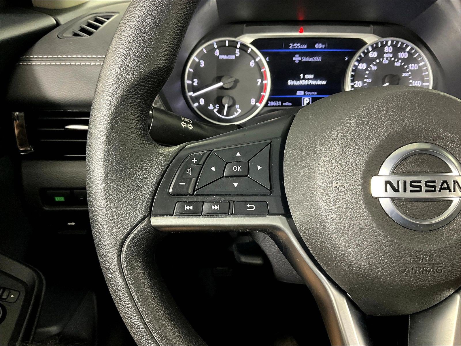 Used 2023 Nissan Sentra SV FWD image 11