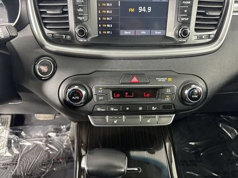 Used 2020 Kia Sorento EX FWD image 9