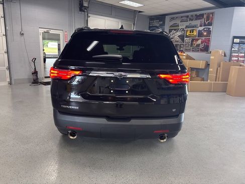 Used 2023 Chevrolet Traverse LT FWD image 6
