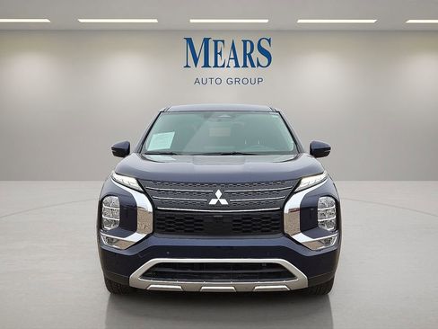Used 2024 Mitsubishi Outlander SE image 8