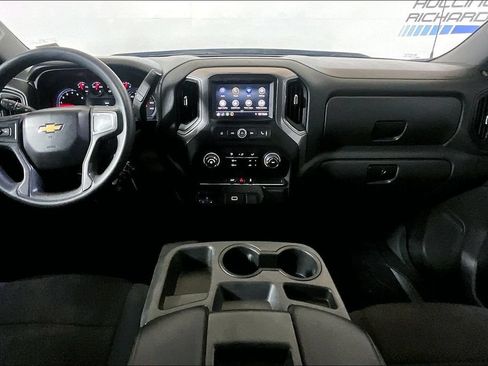 Used 2019 Chevrolet Silverado 1500 Custom w/ Custom Max Trailering Package AWD/4WD image 8