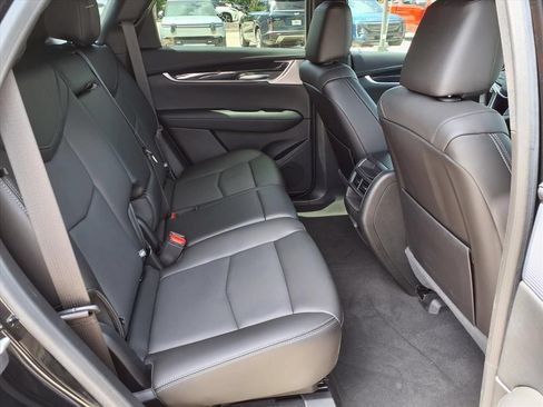 Used 2024 Cadillac XT5 Premium Luxury w/ Technology Package FWD image 13