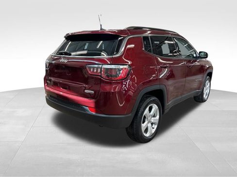 Used 2020 Jeep Compass Latitude w/ Cold Weather Group AWD/4WD image 30