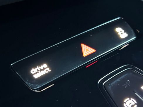 Used 2023 Audi Q4 e-tron Premium Plus w/ Premium Plus image 34