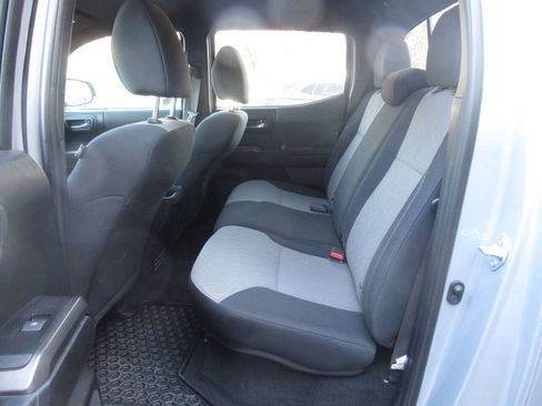 Used 2021 Toyota Tacoma 4x4 Double Cab w/ Tacoma SR5 Package image 19