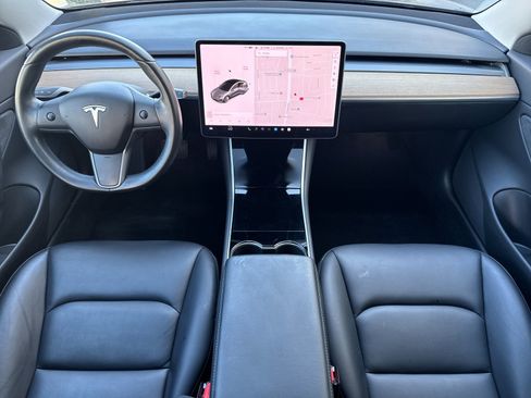 Used 2018 Tesla Model 3 Long Range image 13