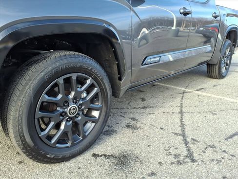 Used 2024 Toyota Tundra Platinum image 10
