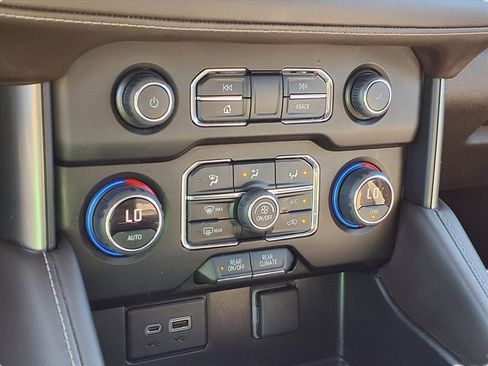 Used 2021 Chevrolet Tahoe LS image 13