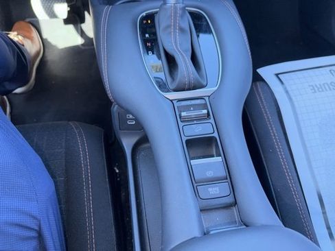 Used 2025 Honda HR-V Sport image 44