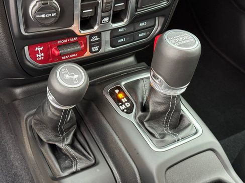 Used 2024 Jeep Wrangler Unlimited Rubicon 392 image 13