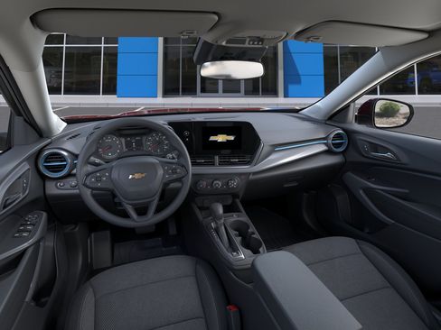 New 2026 Chevrolet Trax LS w/ LS Convenience Package FWD image 15
