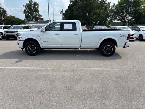Used 2025 RAM 3500 Laramie AWD/4WD image 2