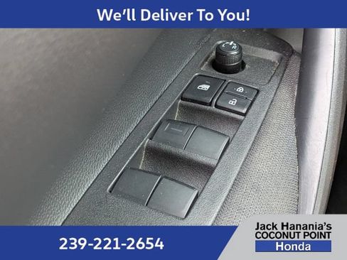 Used 2026 Toyota Corolla LE FWD image 27