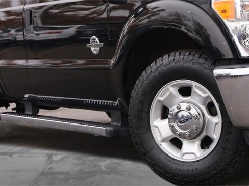 Used 2011 Ford F350 XLT w/ XLT Premium Pkg image 3