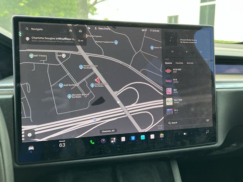Used 2022 Tesla Model X Plaid AWD/4WD image 23