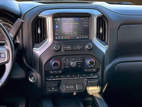 Used 2019 Chevrolet Silverado 1500 LTZ w/ LTZ Premium Package image 6