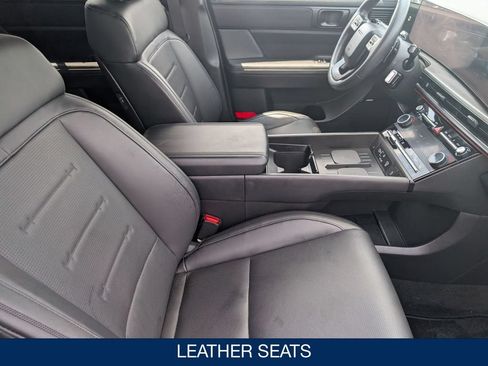 Certified 2025 Hyundai Santa Fe Calligraphy AWD/4WD image 34