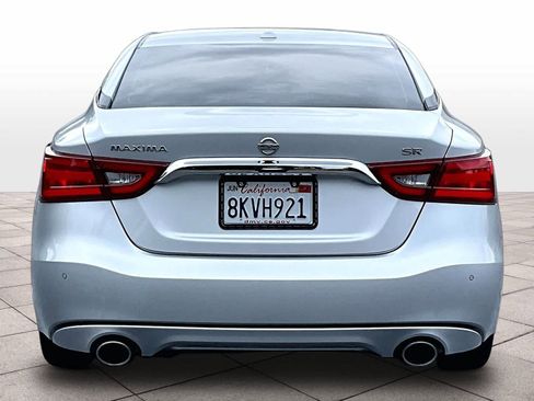 Used 2018 Nissan Maxima SR FWD image 7