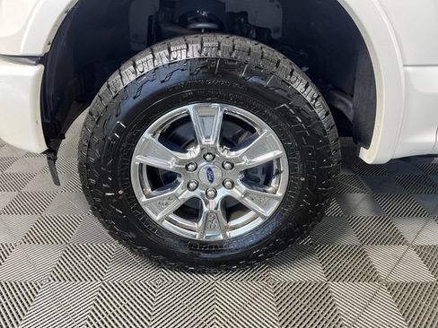 Used 2017 Ford F150 Platinum w/ Equipment Group 701A Luxury AWD/4WD image 10
