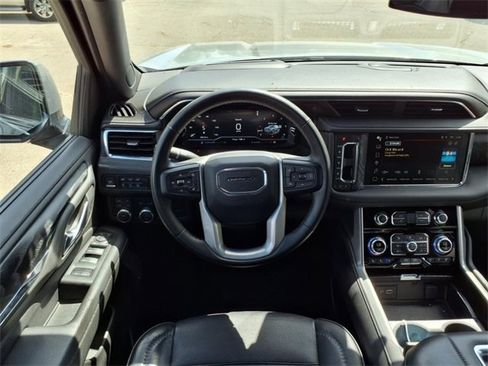 Used 2023 GMC Yukon Denali image 14