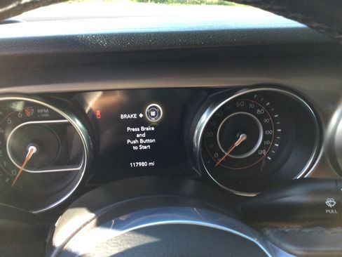 Used 2020 Jeep Gladiator Sport w/ Quick Order Package 24S image 15