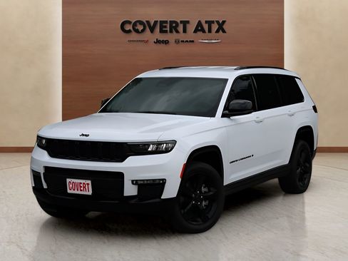 Used 2023 Jeep Grand Cherokee L Limited w/ Black Appearance Package RWD image 1