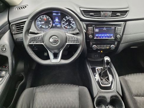 Used 2020 Nissan Rogue SV FWD image 22