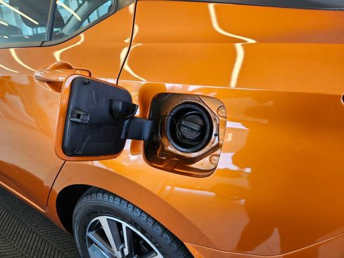 Used 2021 Nissan Versa SV image 29