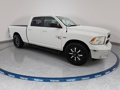 Used 2019 RAM 1500 Classic SLT RWD image 4