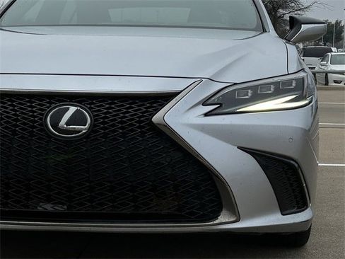 Used 2022 Lexus ES 350 F Sport image 9