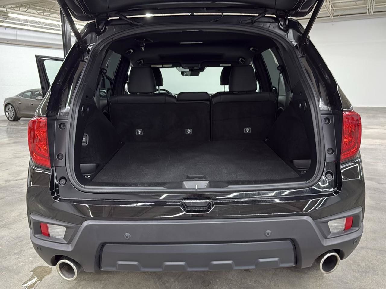 Used 2023 Honda Passport EX-L image 17