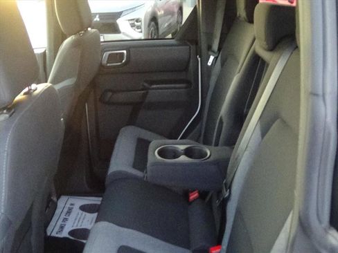 Used 2025 Ford Bronco Big Bend image 12