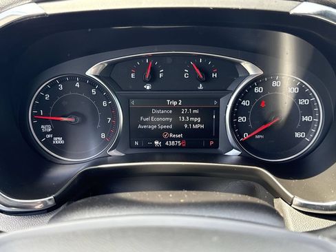 Certified 2024 Chevrolet Blazer LT w/ Convenience Package FWD image 11