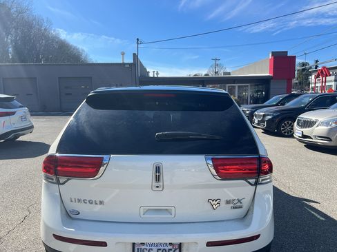 Used 2013 Lincoln MKX AWD image 6