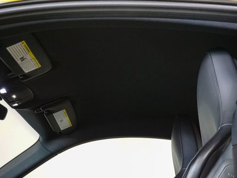 Used 2019 Porsche 718 Cayman RWD image 60
