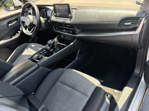 Used 2023 Nissan Rogue SV AWD/4WD image 27