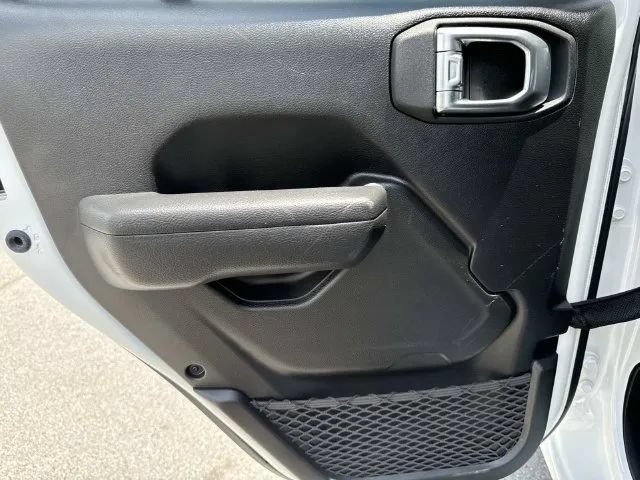 Used 2025 Jeep Wrangler Unlimited Sport AWD/4WD image 21