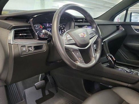 Certified 2023 Cadillac XT5 Luxury FWD image 10