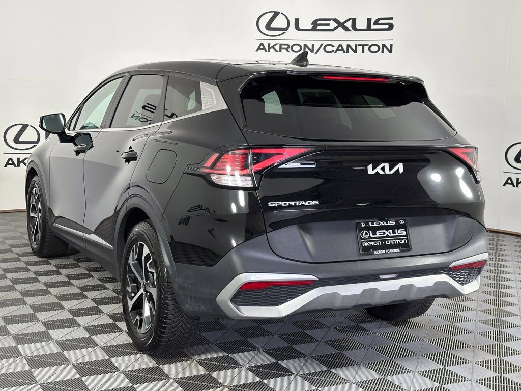 Used 2023 Kia Sportage EX FWD image 8