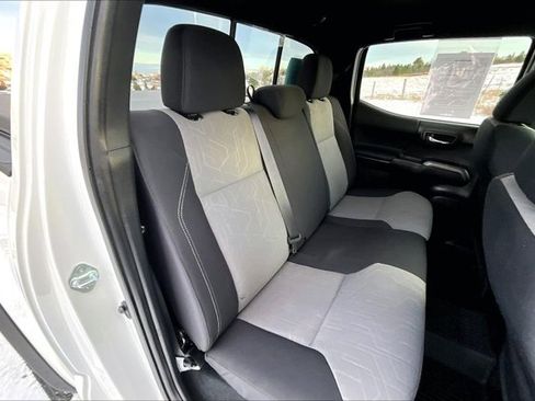 Used 2023 Toyota Tacoma TRD Off-Road image 24