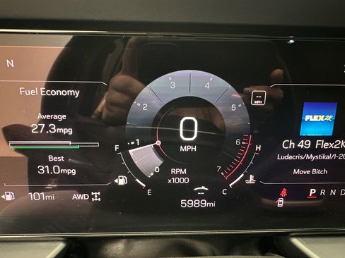 Certified 2025 GMC Terrain Elevation w/ Elevation Premium Package AWD/4WD image 19