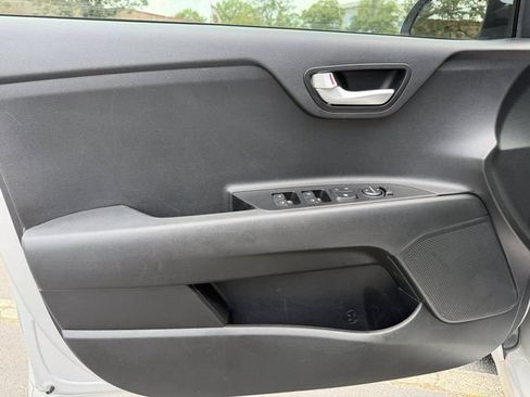 Used 2023 Kia Rio LX FWD image 11