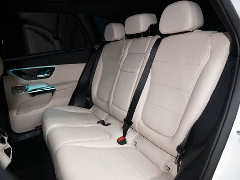 New 2027 Mercedes-Benz GLC 300 image 13
