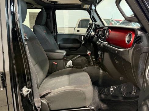 Used 2018 Jeep Wrangler Unlimited Rubicon w/ Steel Bumper Group AWD/4WD image 15