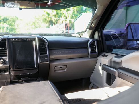 Used 2019 Ford F250 XLT w/ XLT Premium Package AWD/4WD image 33