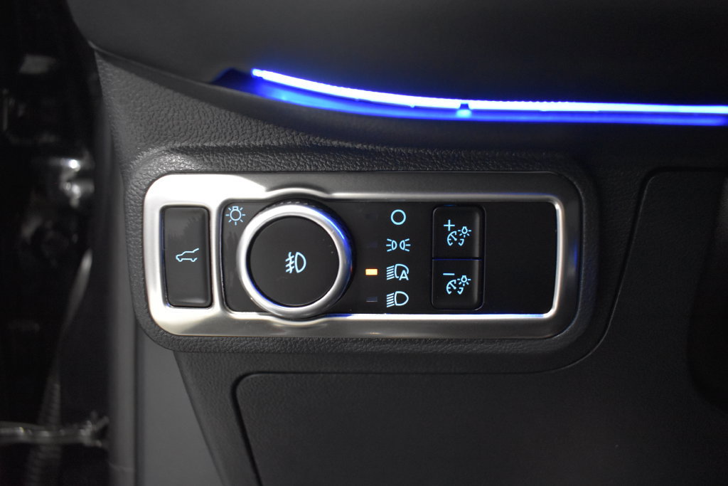 Used 2025 Ford Explorer ST AWD/4WD image 21