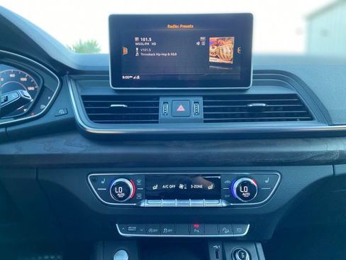 Used 2019 Audi Q5 2.0T Premium Plus w/ Premium Plus Package AWD/4WD image 32